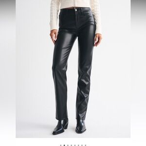 Abercrombie & Fitch 90’s Straight Ultra High Rise Vegan Leather Pants 6 short